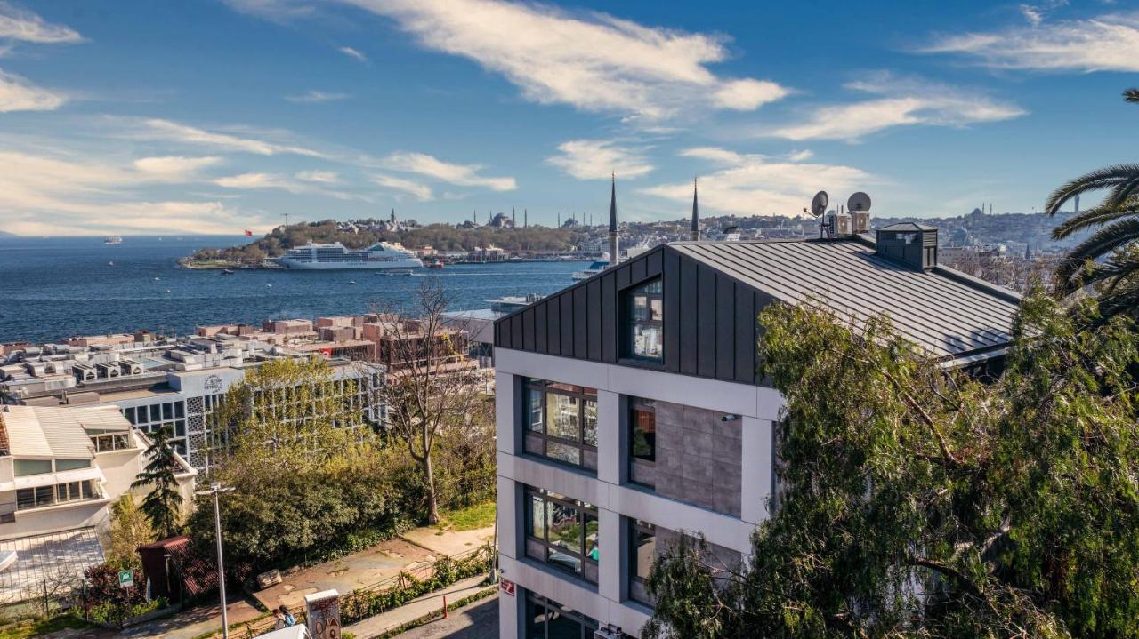 Monnas Bosphorus Apartment Istanbul Bagian luar foto