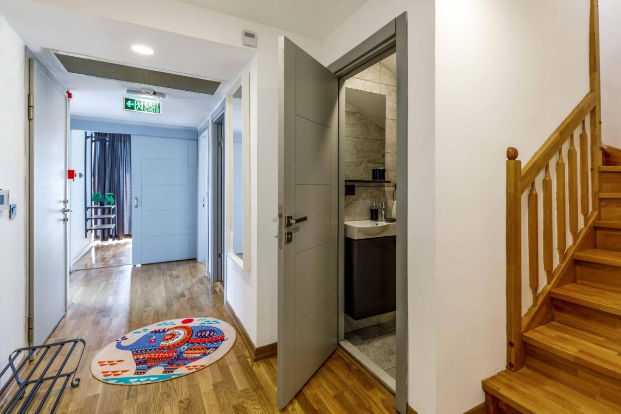 Monnas Bosphorus Apartment Istanbul Bagian luar foto