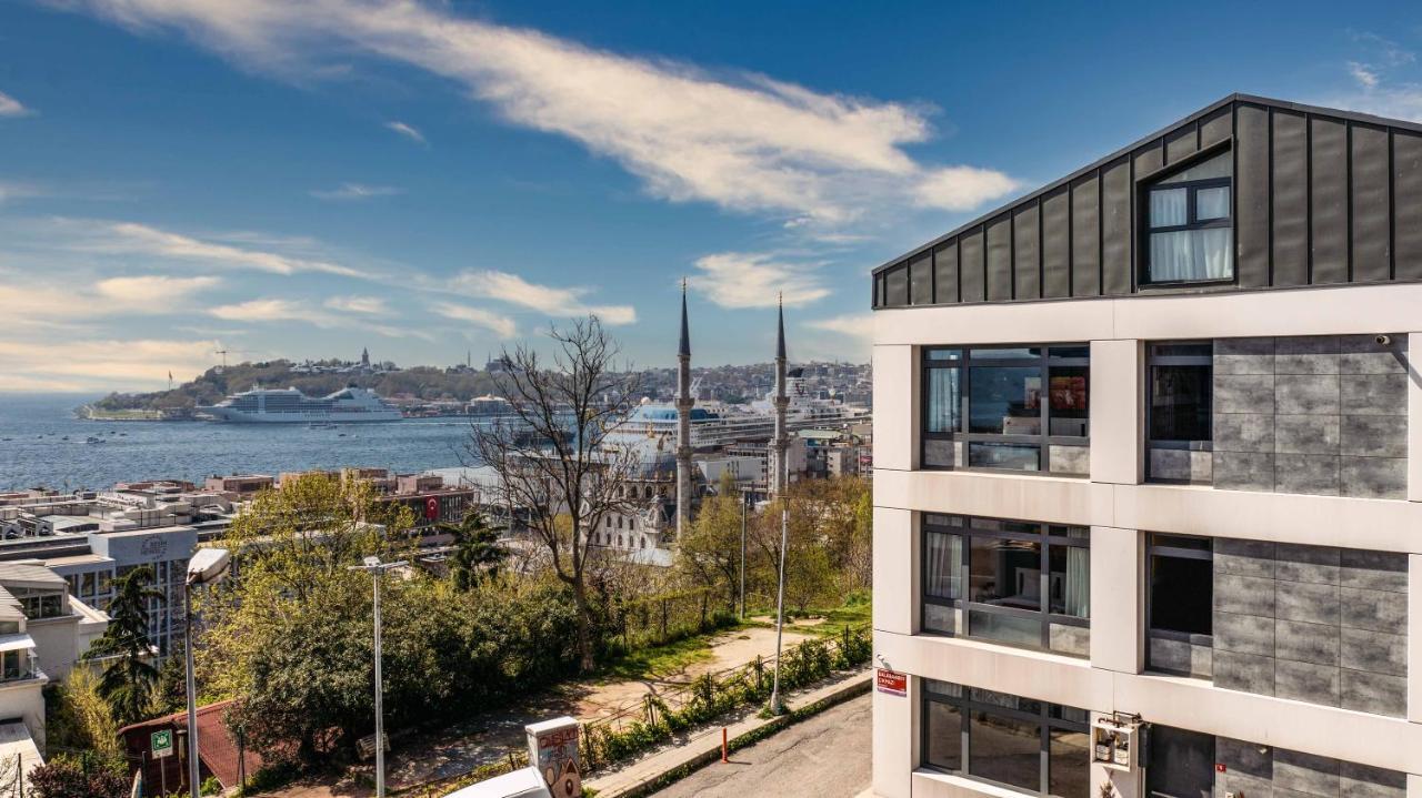 Monnas Bosphorus Apartment Istanbul Bagian luar foto