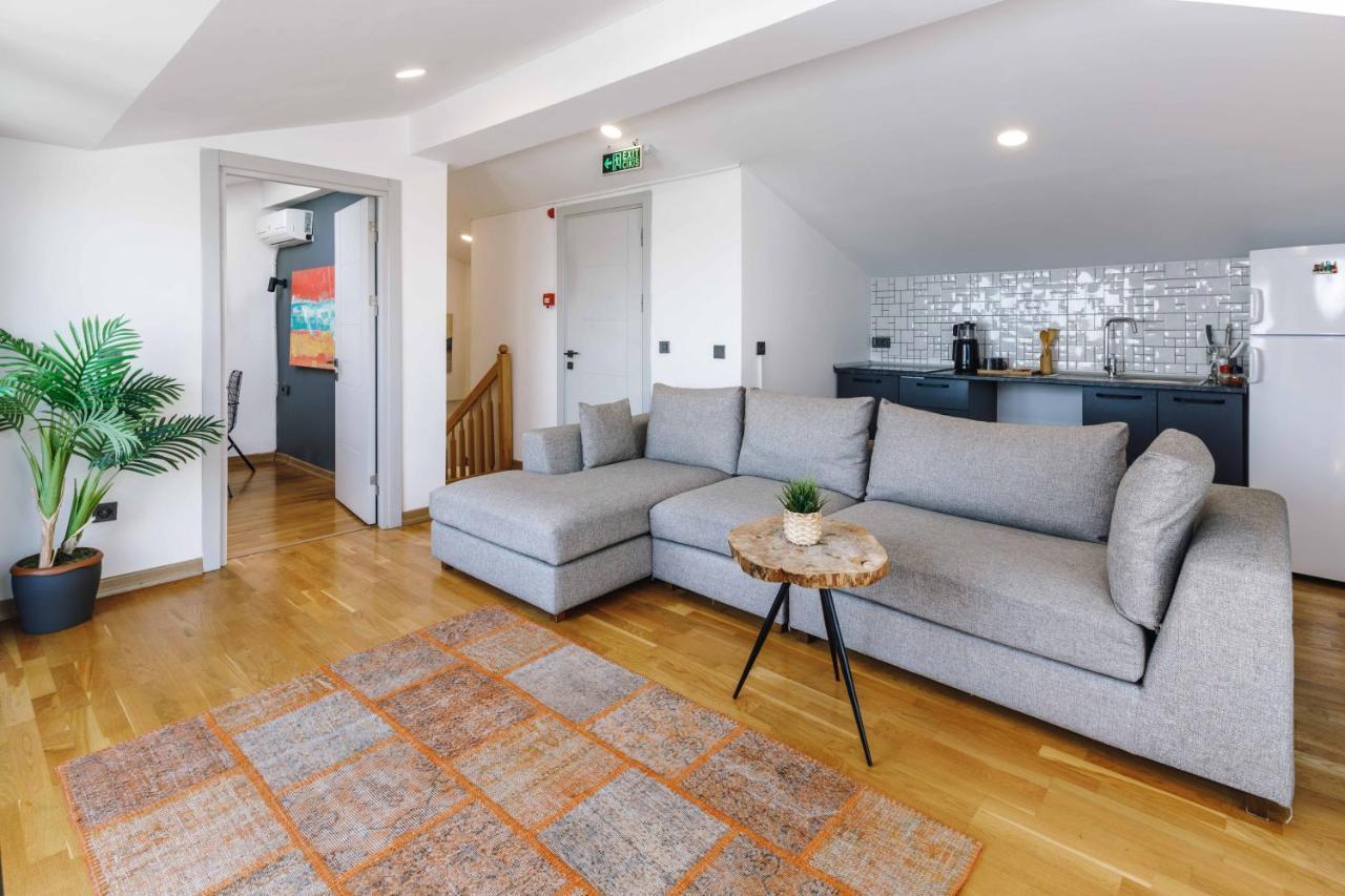 Monnas Bosphorus Apartment Istanbul Bagian luar foto