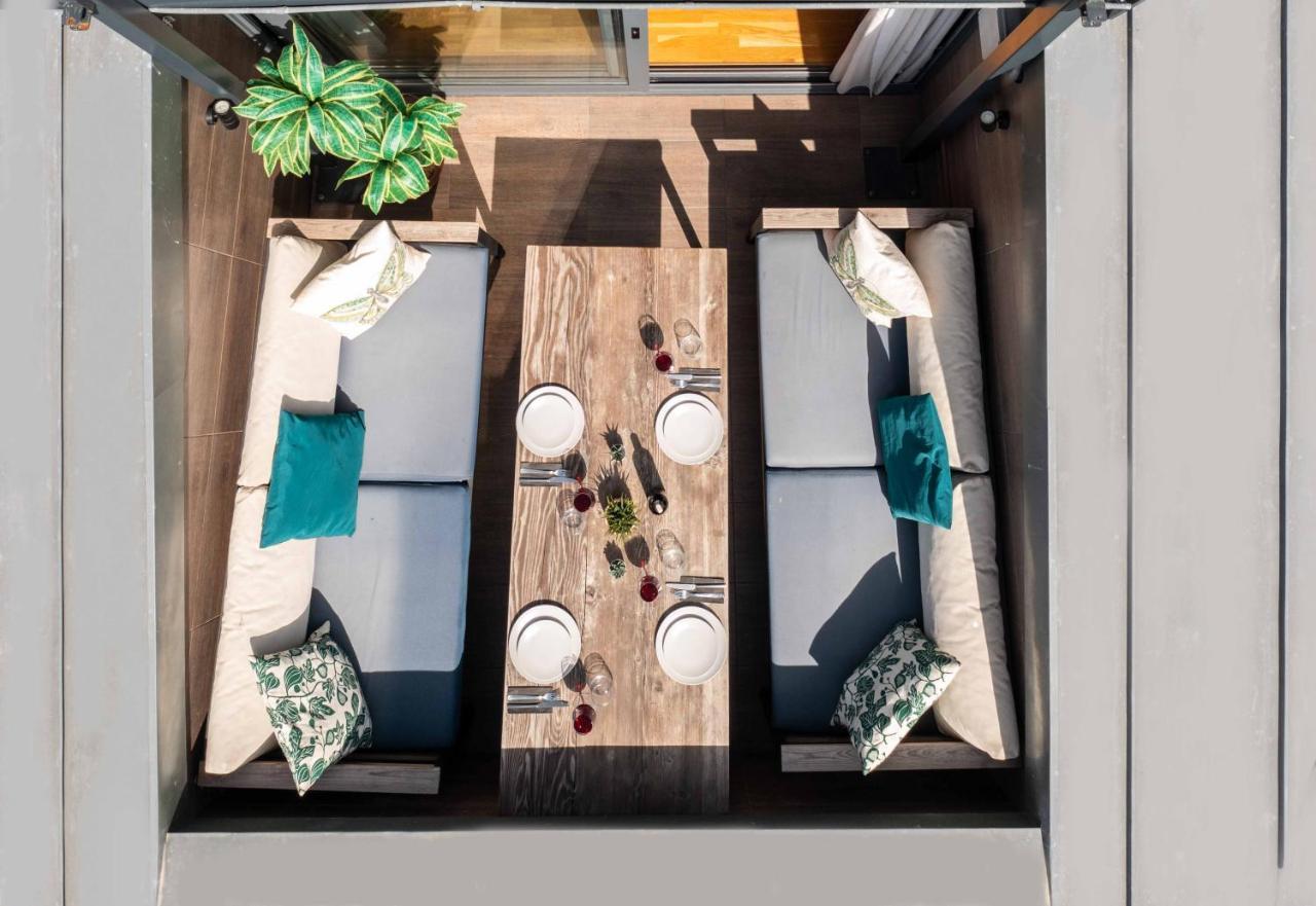 Monnas Bosphorus Apartment Istanbul Bagian luar foto