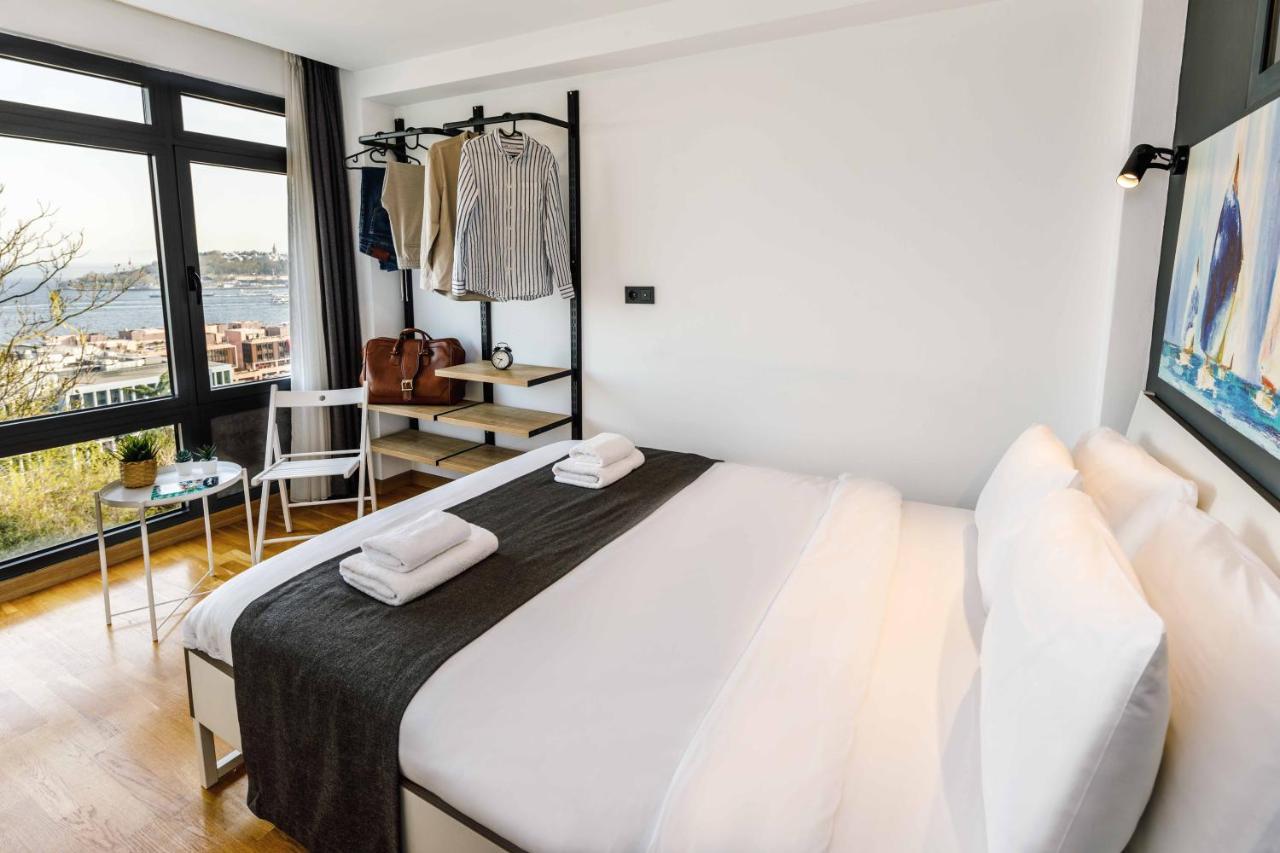Monnas Bosphorus Apartment Istanbul Bagian luar foto