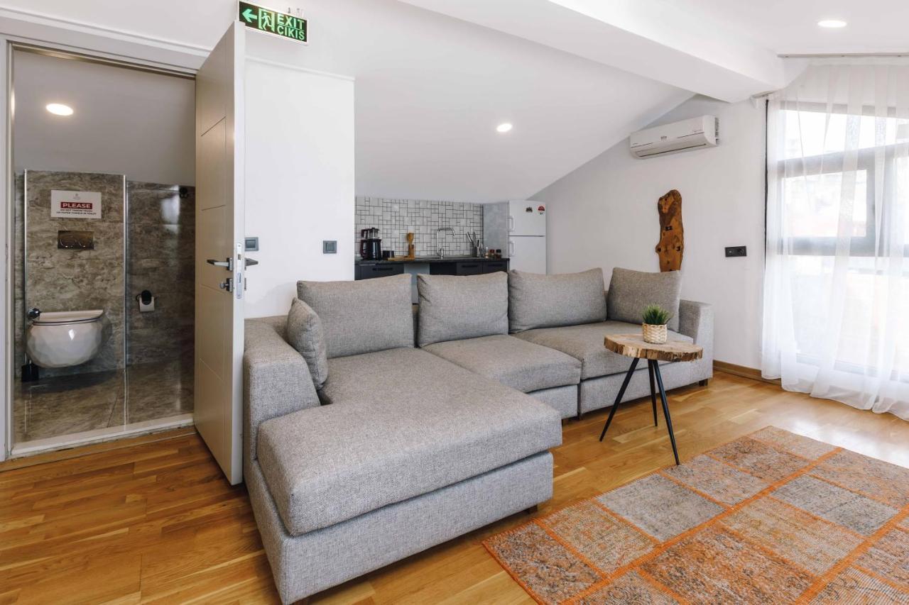 Monnas Bosphorus Apartment Istanbul Bagian luar foto