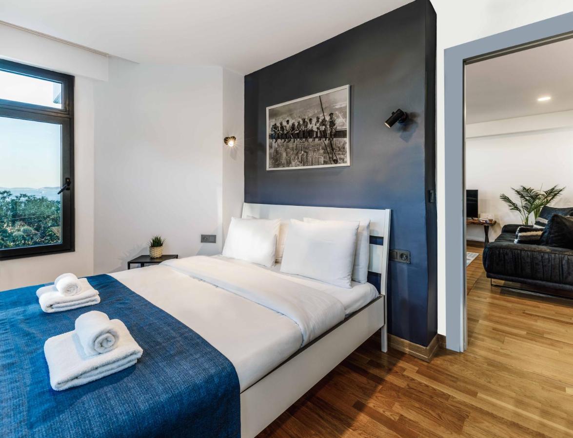 Monnas Bosphorus Apartment Istanbul Bagian luar foto