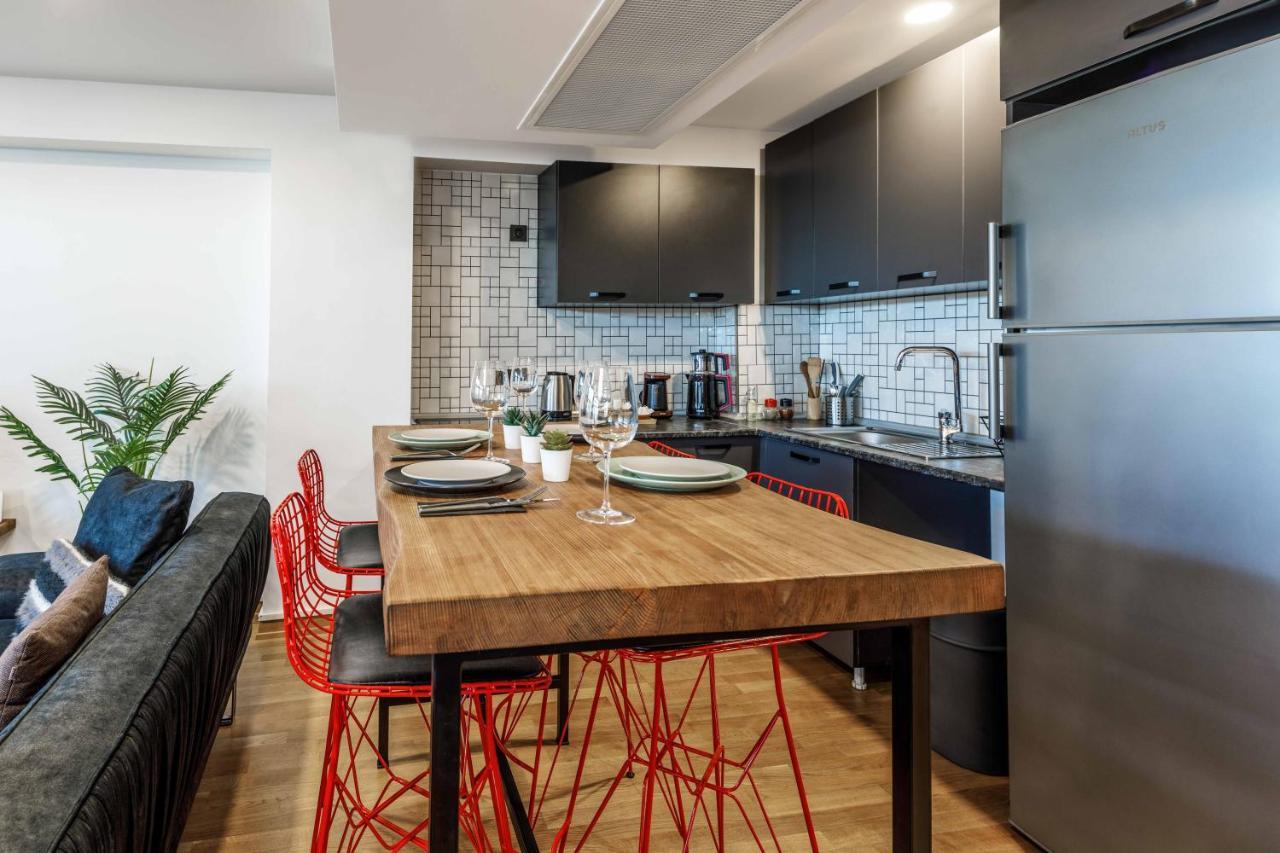 Monnas Bosphorus Apartment Istanbul Bagian luar foto