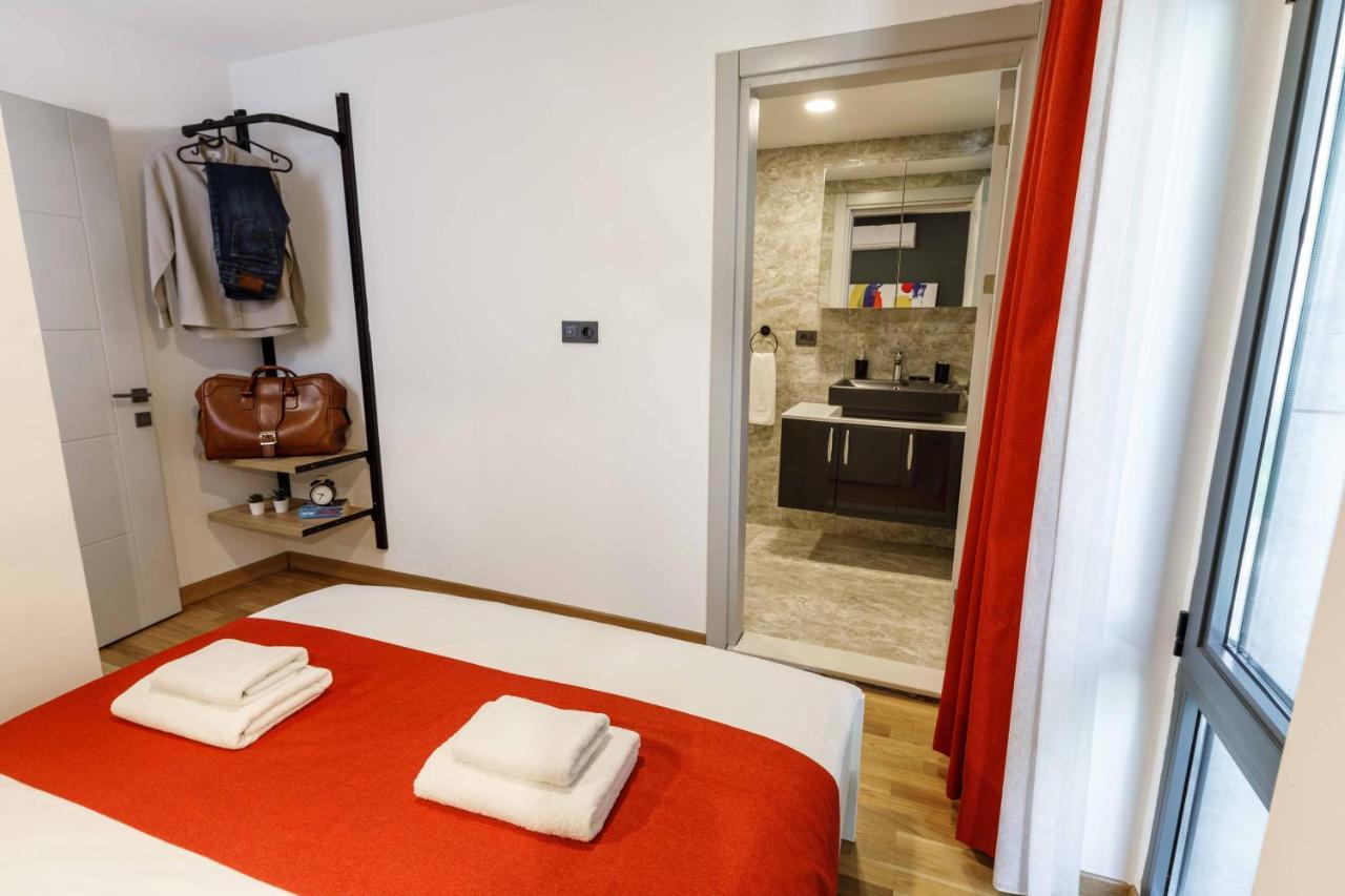 Monnas Bosphorus Apartment Istanbul Bagian luar foto